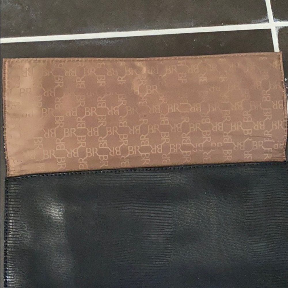 Envelope Clutch - Picture 3 of 4